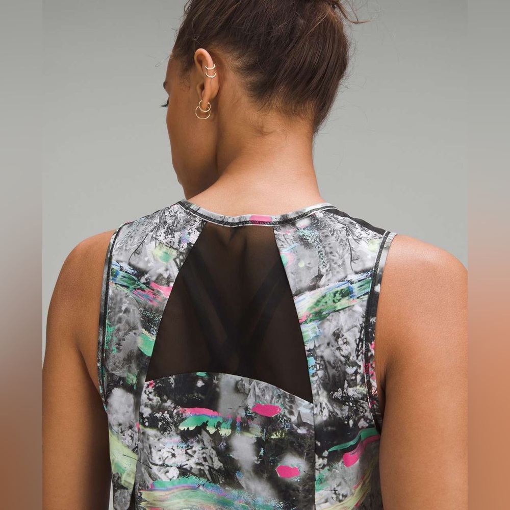 Lululemon Sculpt Cropped Tank Top in Paint Drift Multi Size 6 - Picture 3 of 10